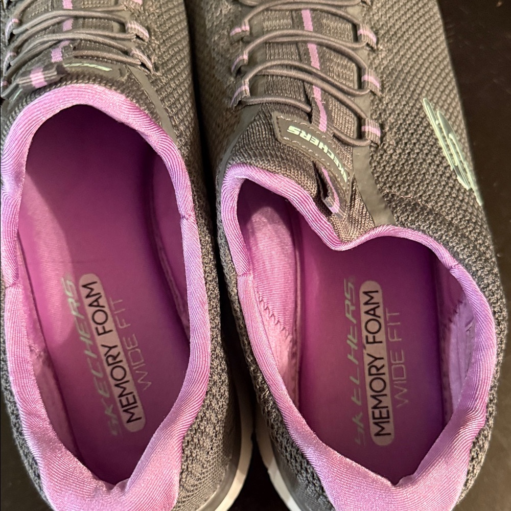 Skechers Women's Gray and Lavender Sneakers